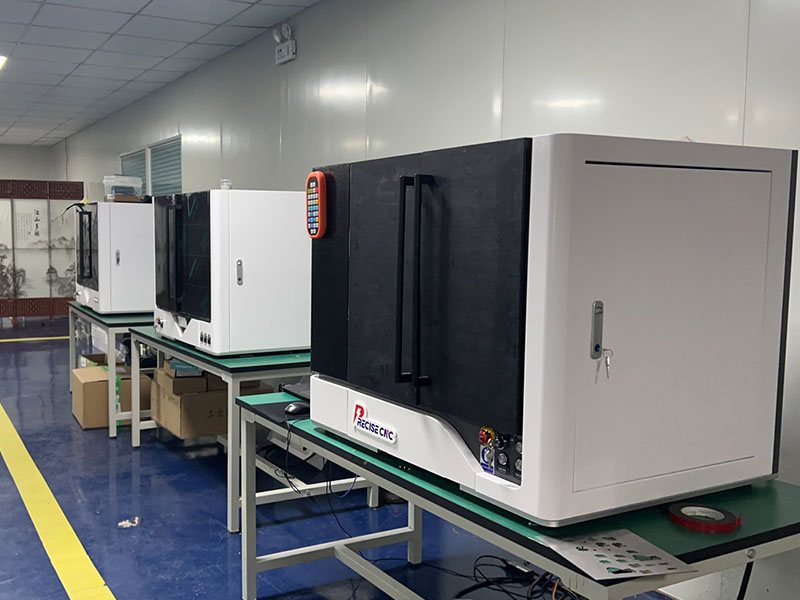 Hassas metal fiber lazer kesme makinesi